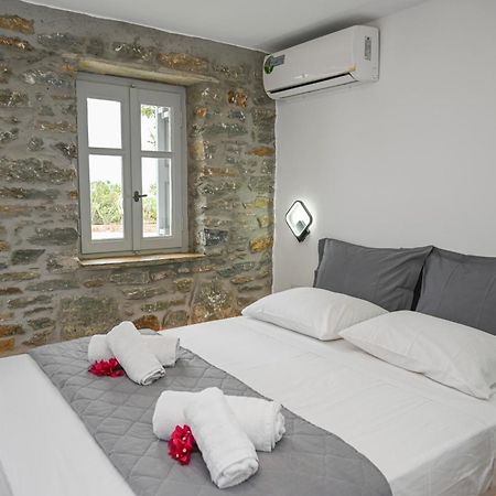 Santamare Villa Tinos Bagian luar foto